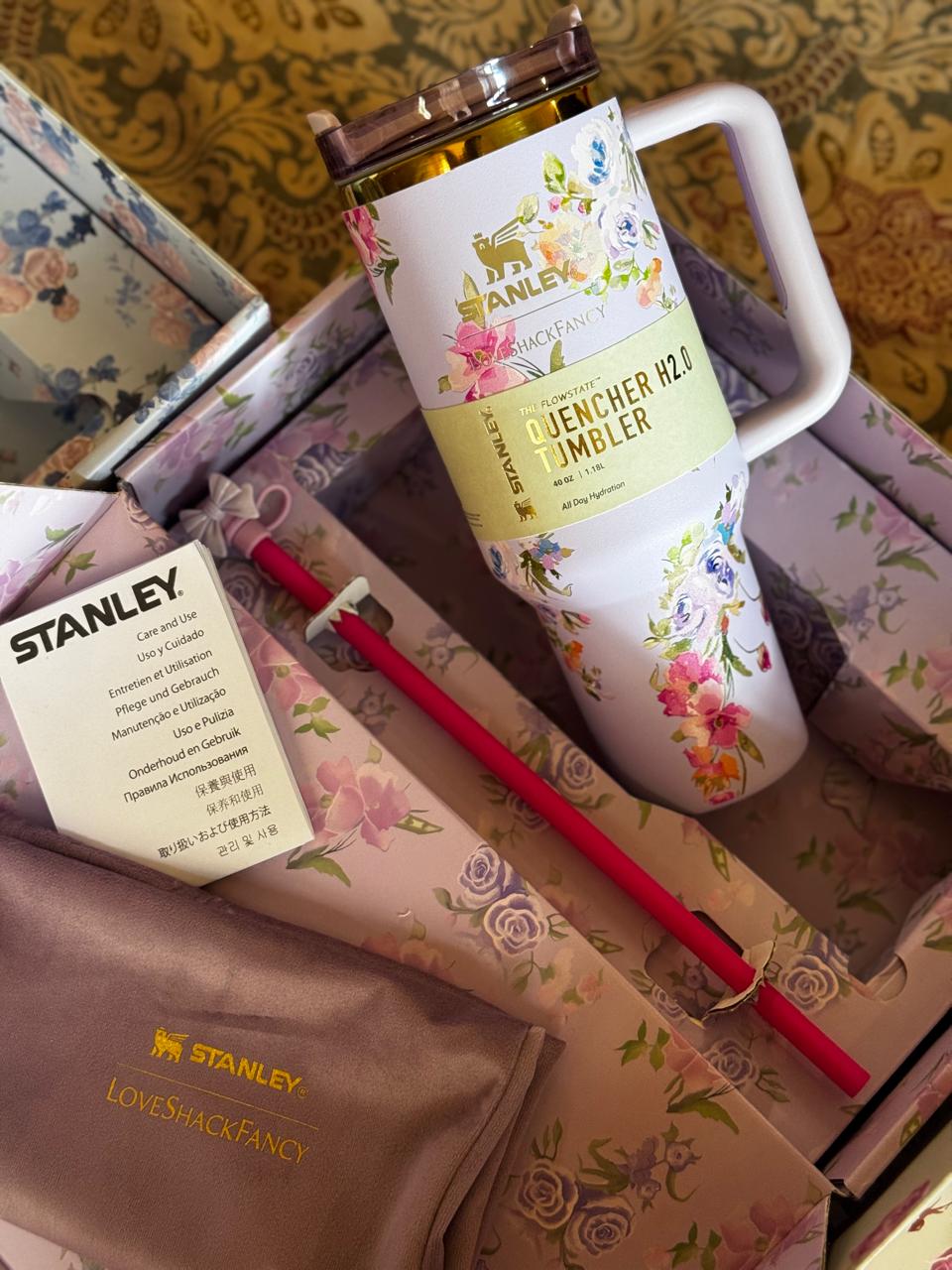 Stanley Quencher H2.0 Tumbler 40 oz - LoveShackFancy Happy Thoughts