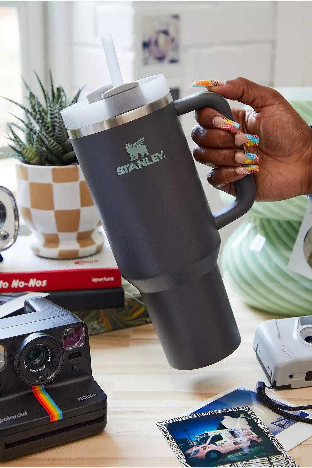 Stanley Quencher H2.0 Tumbler 40 oz - Charcoal