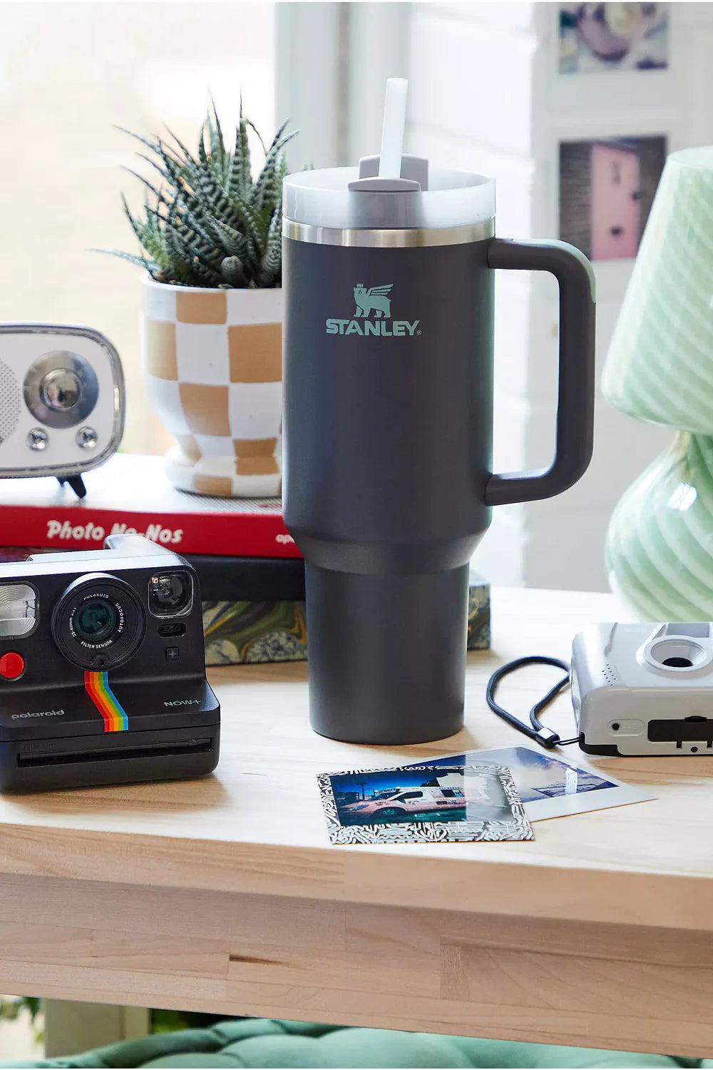 Stanley Quencher H2.0 Tumbler 40 oz - Charcoal